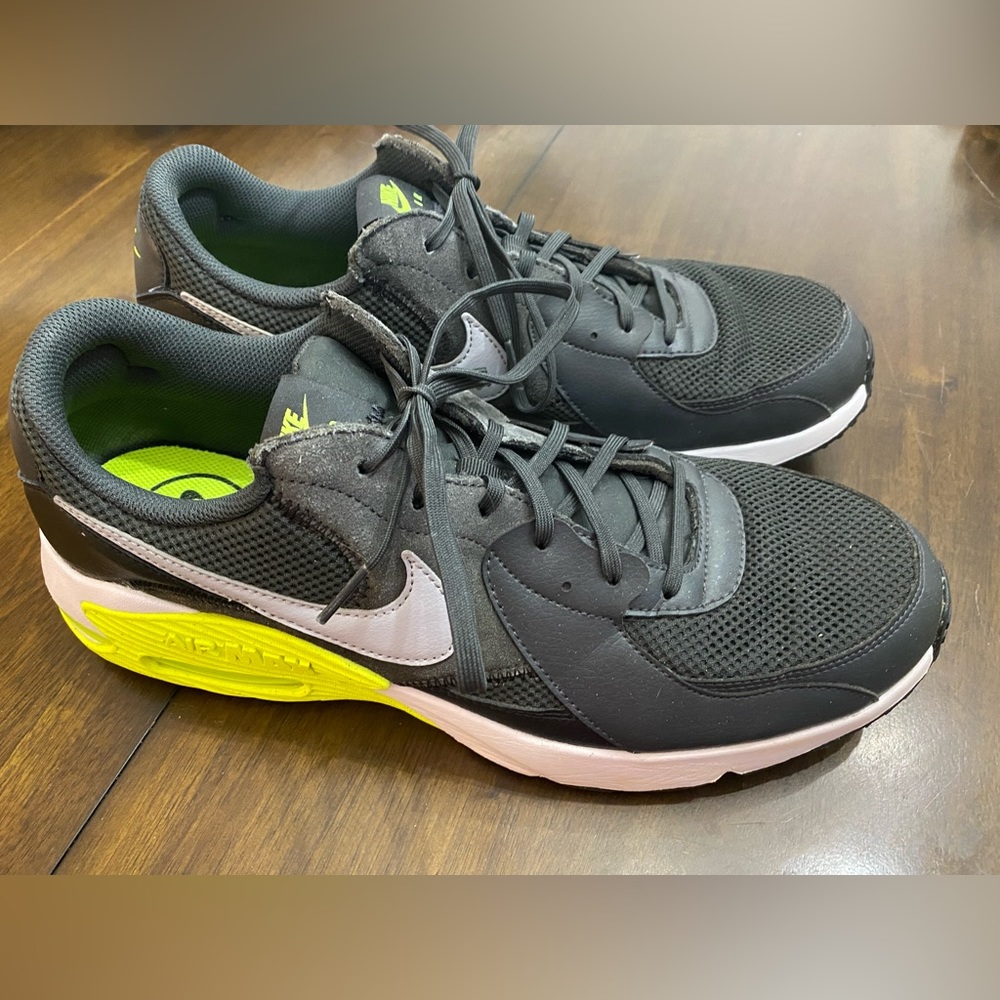 Nike Air Max Excee Dark Smoke Gray Volt 2021